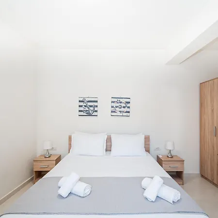 Asterashouse Apartmán